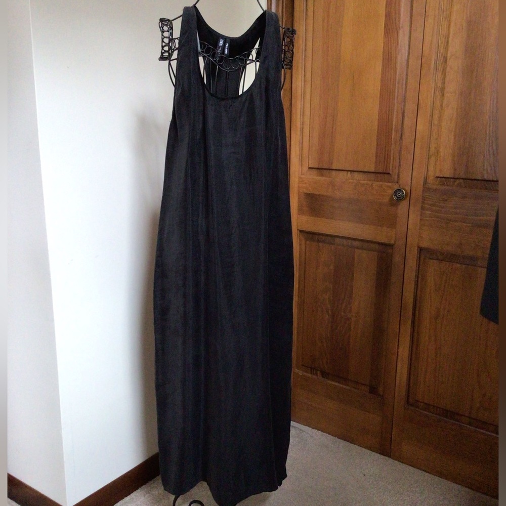 Zara Fillsens Black Tencel Racerback Midi Dress
Large, New - Picture 2 of 7
